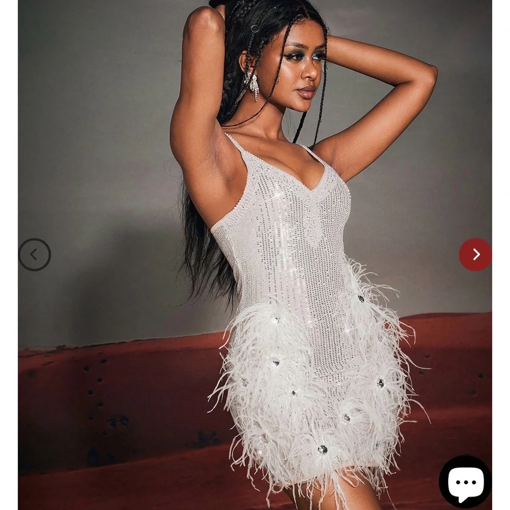 Chic White Feathered Mini Dress - Picture 2 of 4